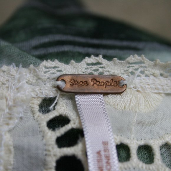 Free People Anthropologie Sheer Poly Blouse SZ L - Picture 6 of 9